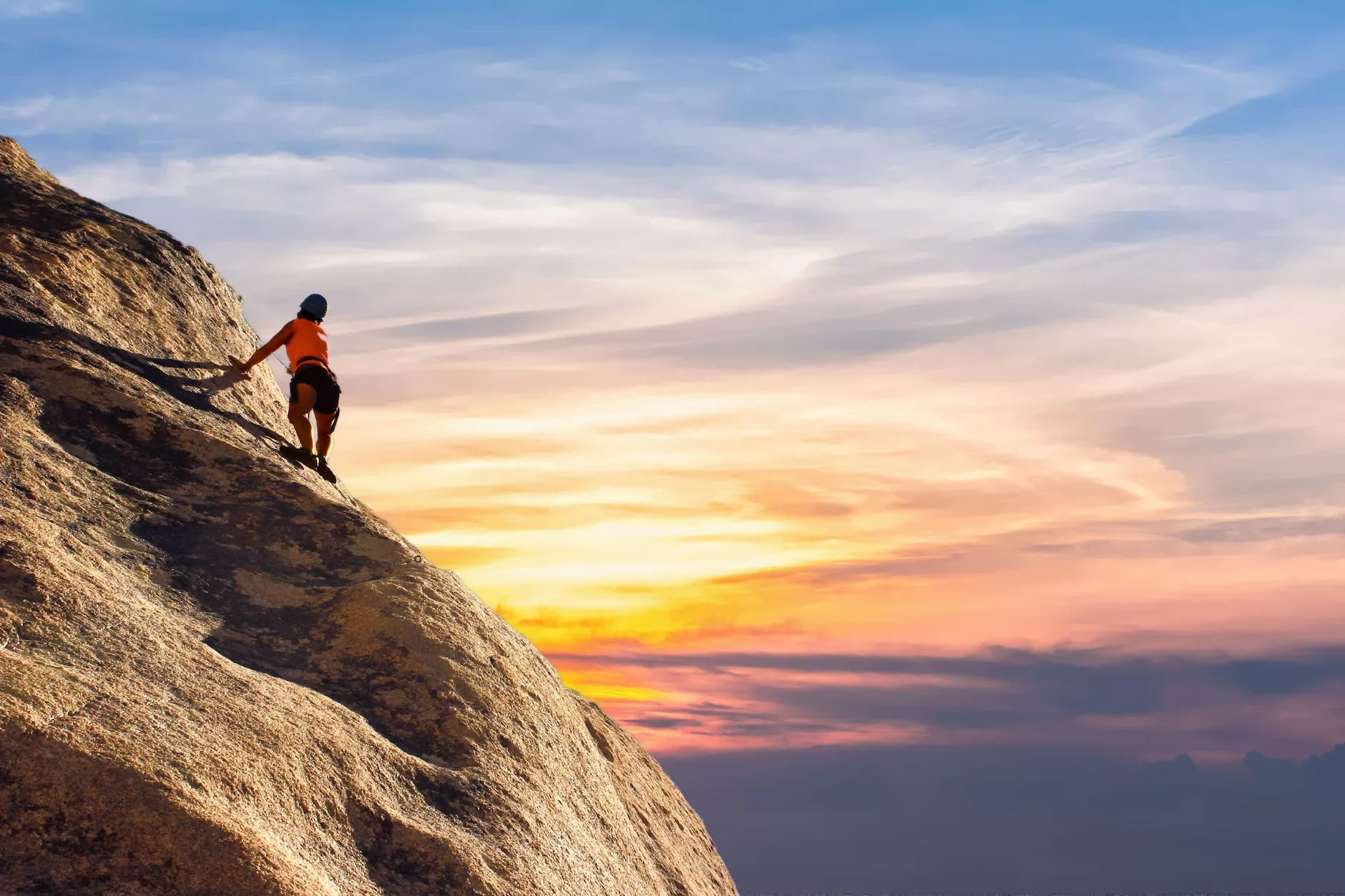 solo female travel climbing on mountain