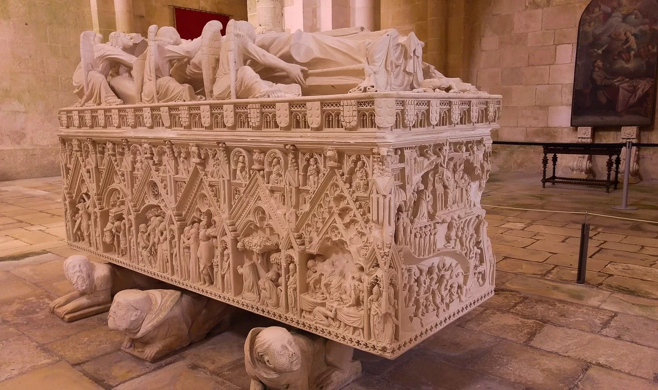 portugal, alcobaça, tomb