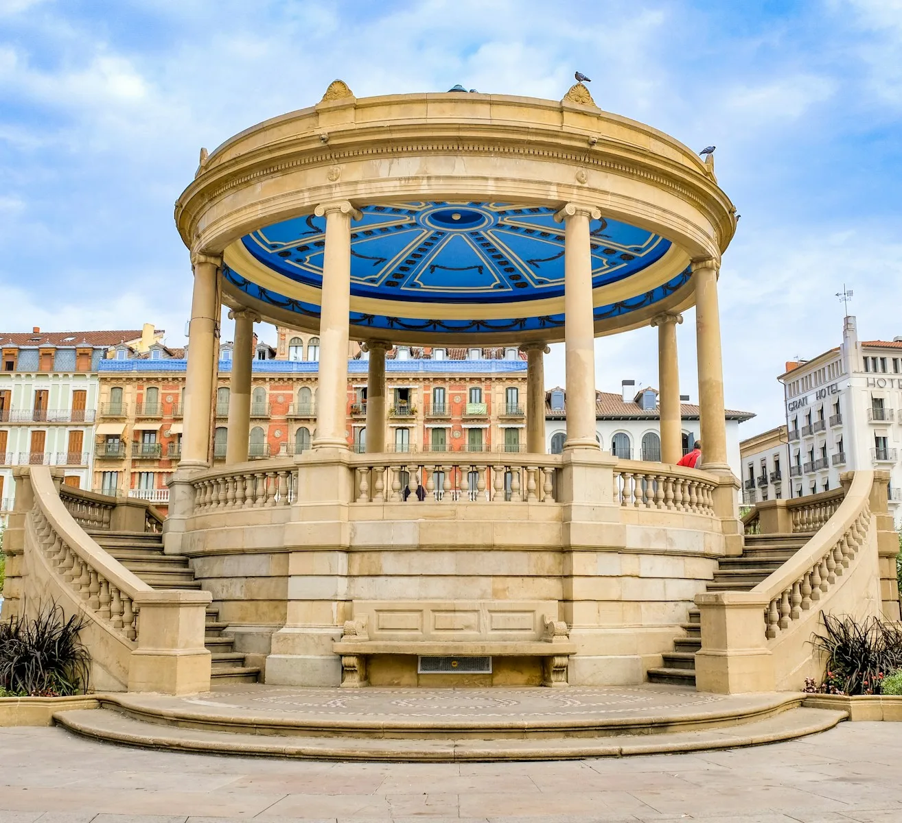 Camino Francés Itinerary: A Stage-by-Stage Guide to Santiago